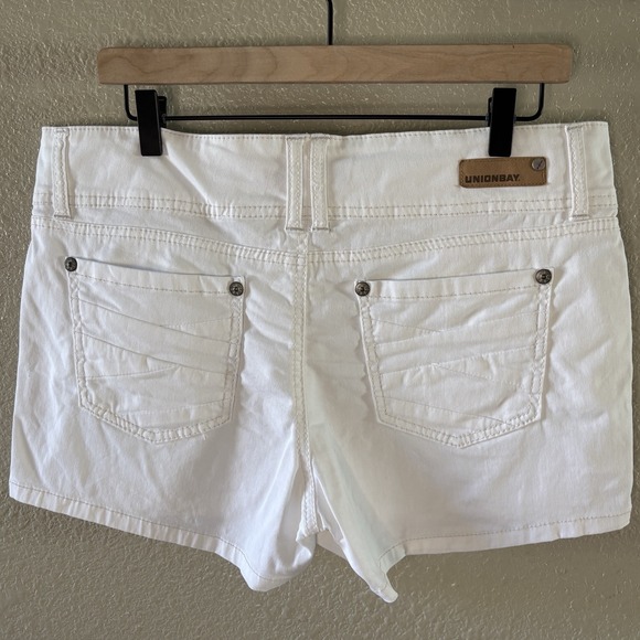 Unionbay Women's Size 13 White Y2K Denim Jean Shorts - NEW - Picture 13 of 13